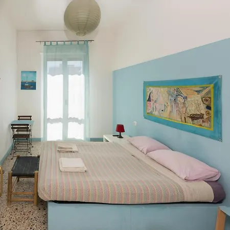 Hostello 8 Πανσιόν Αλγκέρο